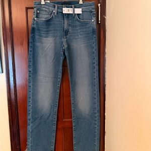 Joe's Jeans Straight in Magnolia